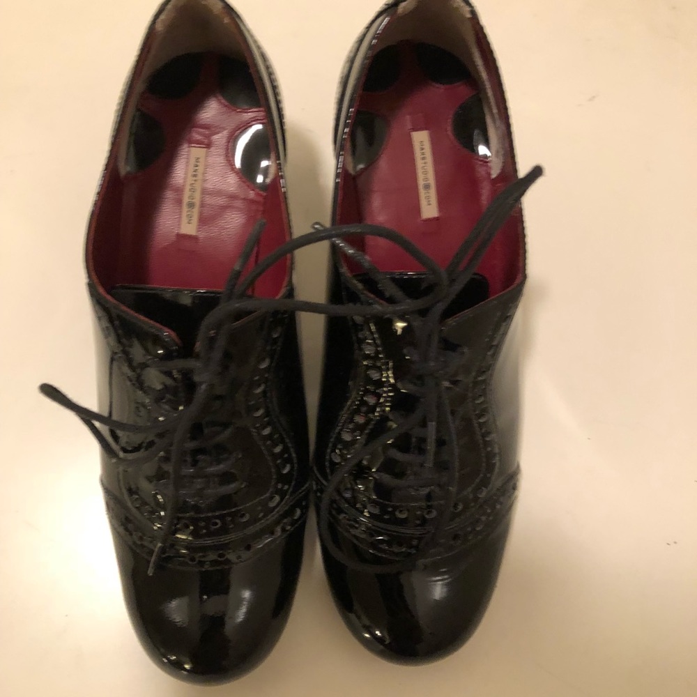 Max Studios Black Patent Leather Oxford Heels